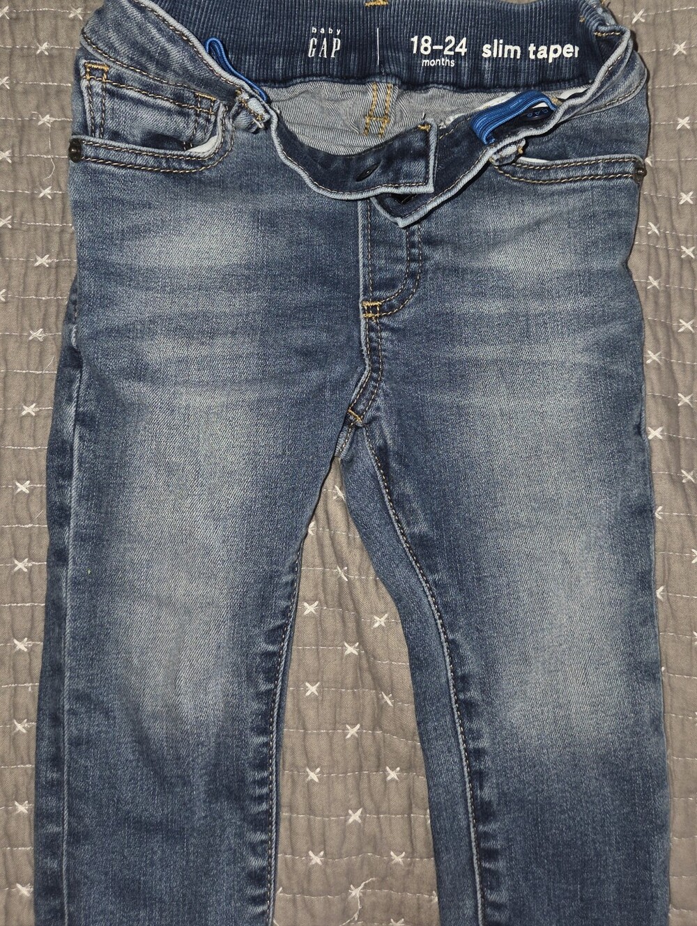 Baby GAP Slim Taper Jeans - Medium Blue Wash